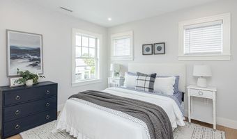 84 Coggeshall Ave, Newport, RI 02840