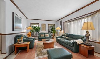 3216 S WHITE BIRCH Ln, Appleton, WI 54915