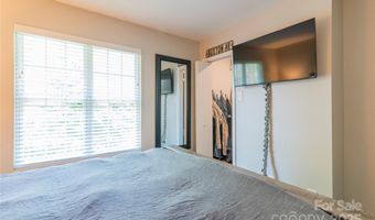 1529 Briar Creek Rd 1A, Charlotte, NC 28205