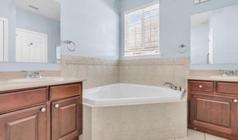 18 Hatteras Way, Barnegat, NJ 08005