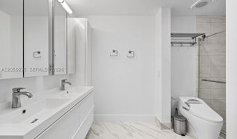 3549 Magellan Cir 418, Aventura, FL 33180