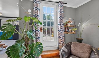 48 6th St, Bangor, ME 04401