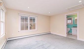 61 Howland Ave, Jamestown, RI 02835