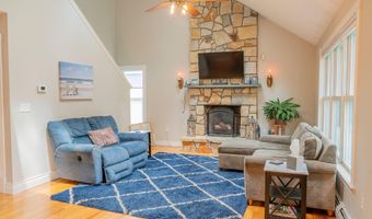 24 Surrey Ln, Falmouth, ME 04105
