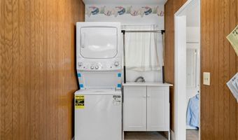 1435 W Wedgewood Dr, Anaheim, CA 92801