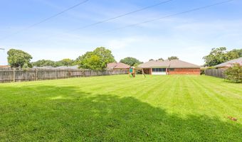 304 Presbytere Pkwy, Lafayette, LA 70503