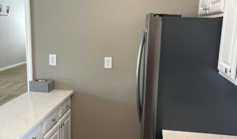 32 Idlewild Ln, Aberdeen, NJ 07747