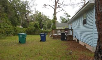 107 15th St, Apalachicola, FL 32320