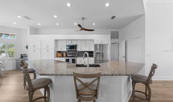 949 ALLEGRO Ln, Apollo Beach, FL 33572