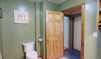 19 Russell St, Bangor, ME 04401