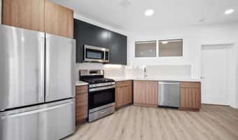 17 AVENUE E 302, Bayonne, NJ 07002