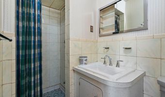 2219 Needham Rd, Ann Arbor, MI 48104