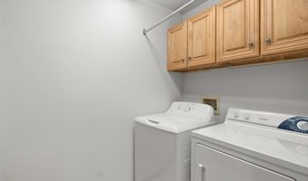 5503 HACKER Cir, Cheyenne, WY 82009