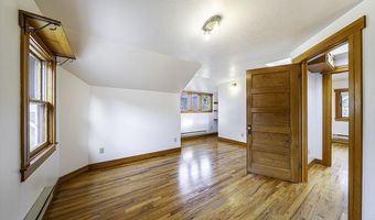 126 Nursery St, Ashland, OR 97520