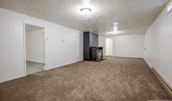 202 Cottonwood Ln, Blackfoot, ID 83211