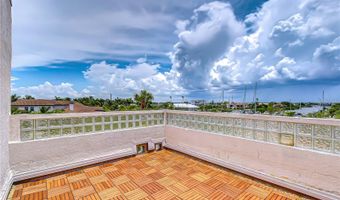6504 SURFSIDE Blvd 8, Apollo Beach, FL 33572
