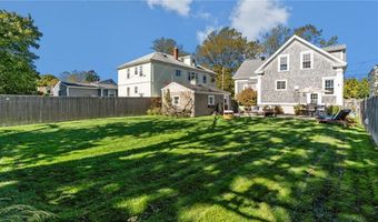 50 Charles St, Bristol, RI 02809