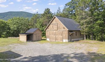 208 Old S Durham Hwy, Acra, NY 12405