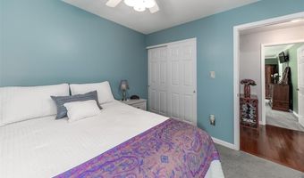765 Spring Hill Farm Dr, Ballwin, MO 63021