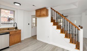 2446 S NELSON St, Arlington, VA 22206