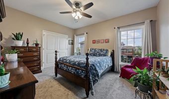 6989 141st St, Basehor, KS 66007