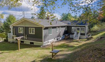 52 Chase Cir, Center Harbor, NH 03226