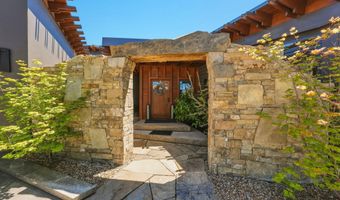 62608 Sparrow Hawk Cir, Bend, OR 97703