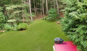 103 Rollingwood Dr, North Kingstown, RI 02852