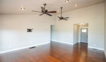 1904 Mayflower Rd, Bentonville, AR 72713