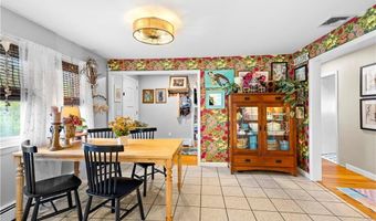 17 Golini Dr, Johnston, RI 02919