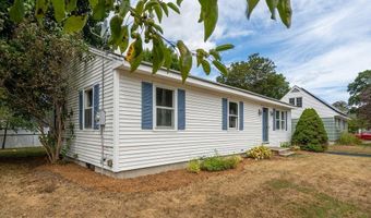 14 2nd St, Rochester, NH 03867