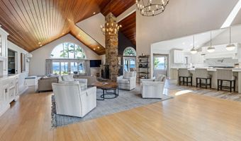 129 Loon Call Dr, Belgrade, ME 04917