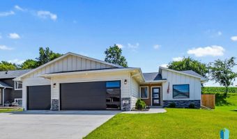 38 N 6th St, Baltic, SD 57003