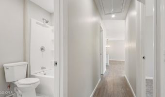 53 Bayshore Dr, Apalachicola, FL 32320