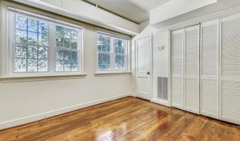 7814 TILBURY St #17, Bethesda, MD 20814