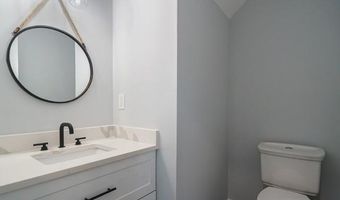 3655 Wassaw Ln, Berkeley Lake, GA 30096