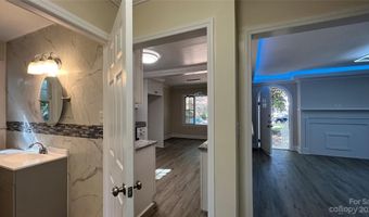 2026 Mandarin Blvd, Charlotte, NC 28205