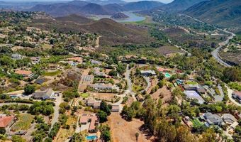 2450 Vista Lago Ter, Escondido, CA 92029