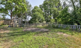 252 Thomas St, Allegan, MI 49010