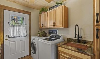 179 Berry Dr, Bayfield, CO 81122