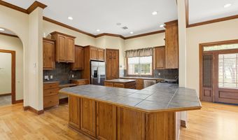 8022 Sidney Gautreaux Rd, Abbeville, LA 70510