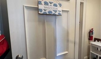 49 E Bowery St 3, Newport, RI 02840