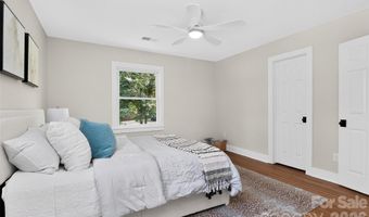 3617 Woodleaf Rd, Charlotte, NC 28205
