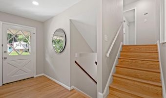 14016 BAUER Dr, Rockville, MD 20853