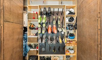 970 Powder Ln, Aspen, CO 81611