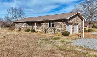 628 Tom White Rd, Big Sandy, TN 38221