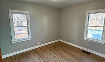 611 Ulstad Ave, Albert Lea, MN 56007