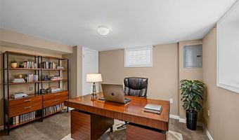 9301 Leona Ct, Affton, MO 63123