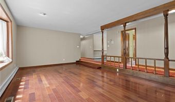 300 Twin River Rd, Lincoln, RI 02865