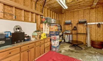 33 Stone House Rd, Arden, NC 28704